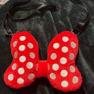 Harveys Minnie Mouse Bow Crossbody
